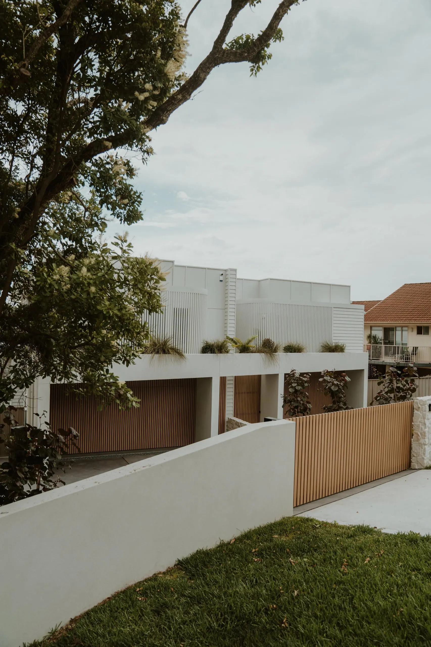 Exterior facade in the Terrace View project, Terrigal, Central Coast, by Clove Interiors