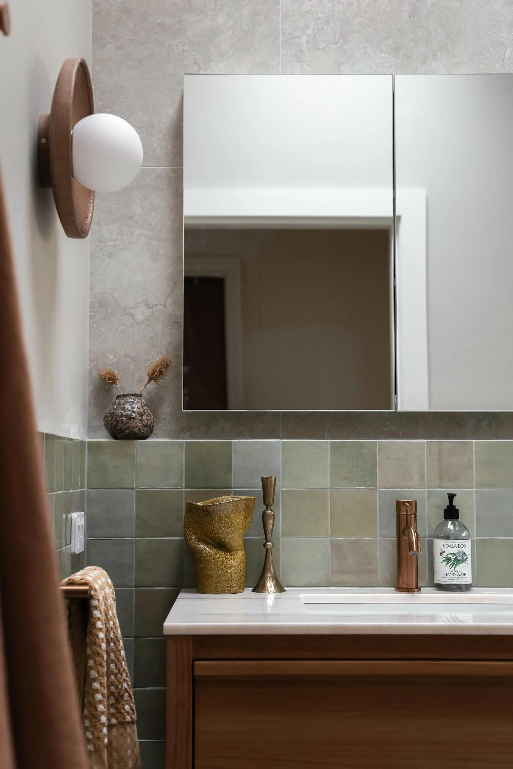 Styling detail in the Coastal Retreat project, Bateau Bay, Central Coast, by Clove Interiors